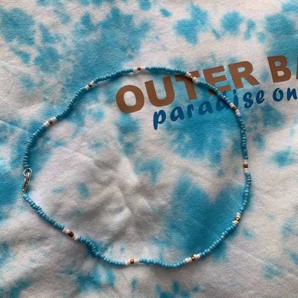 Blue tie-dye T-shirt with matching necklace - Picture 5 of 6